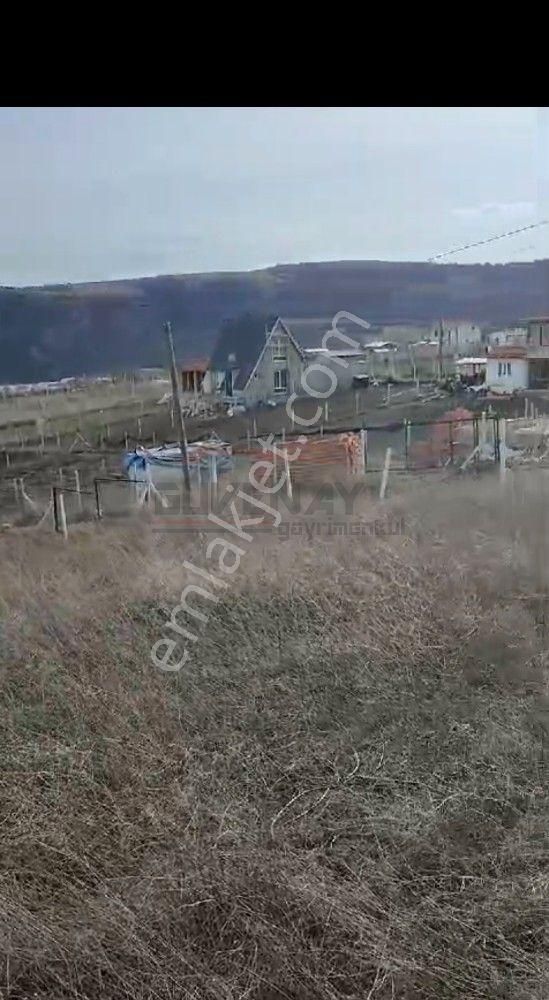 Güvenay - Çorum İskilip Yolu 12.km Satılık Bahçe