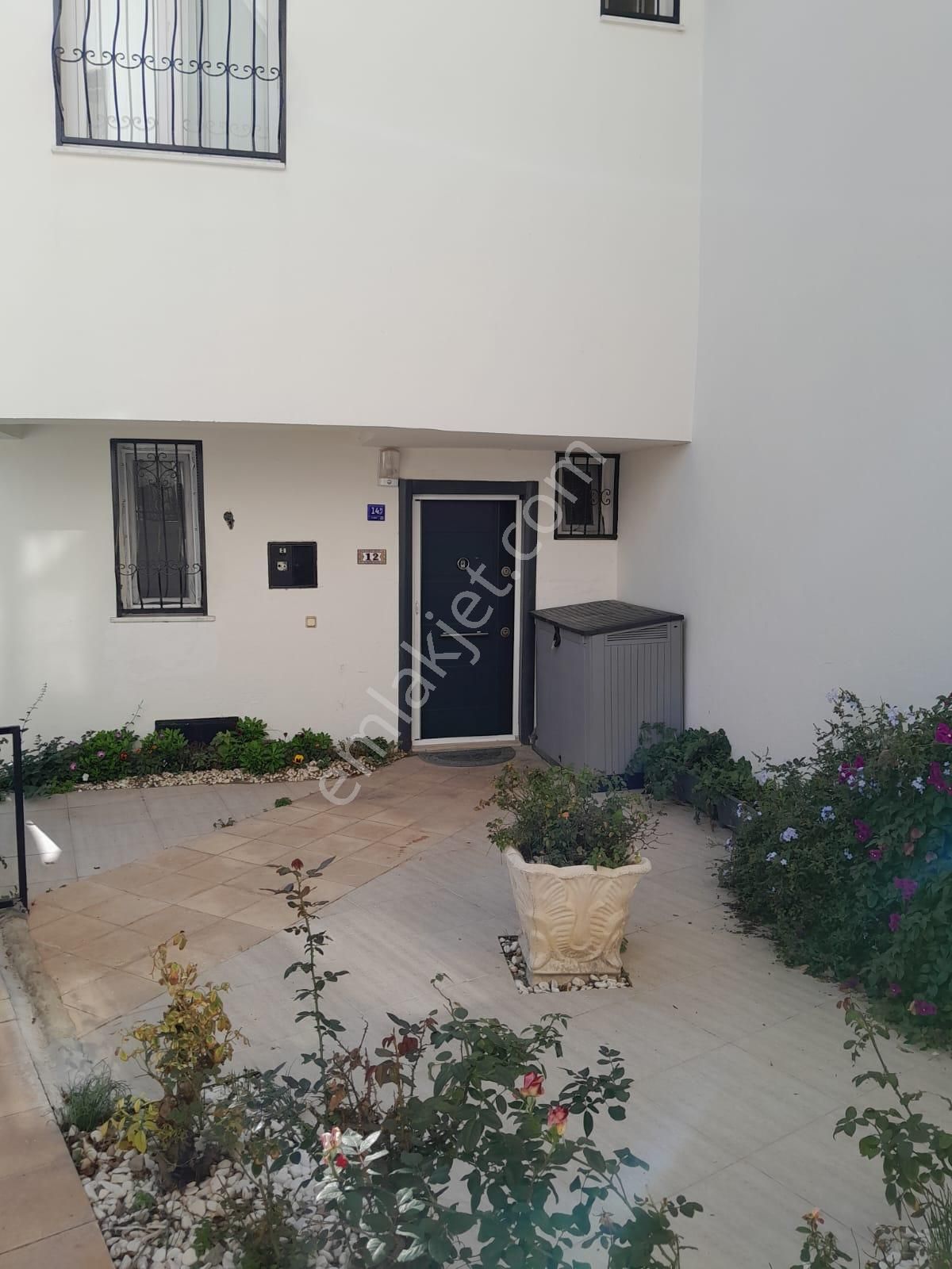 Karaca Home Gayrimenkulden Kuşadası Kadınlar Denizinde Fırsat Villa