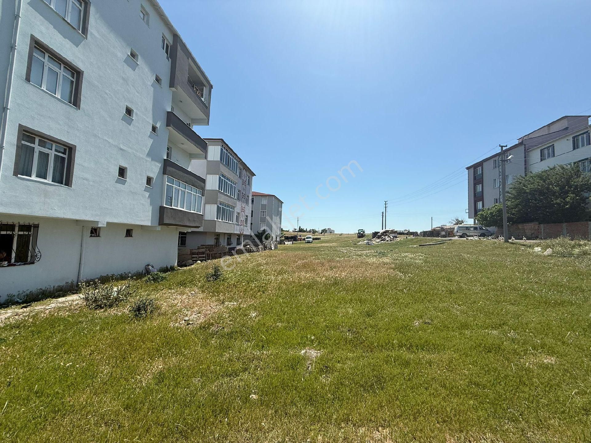 Tuşba Emlaktan Satılık Evlerin Arasında %40 4 Kat İmarlı 300 Mt Arsa