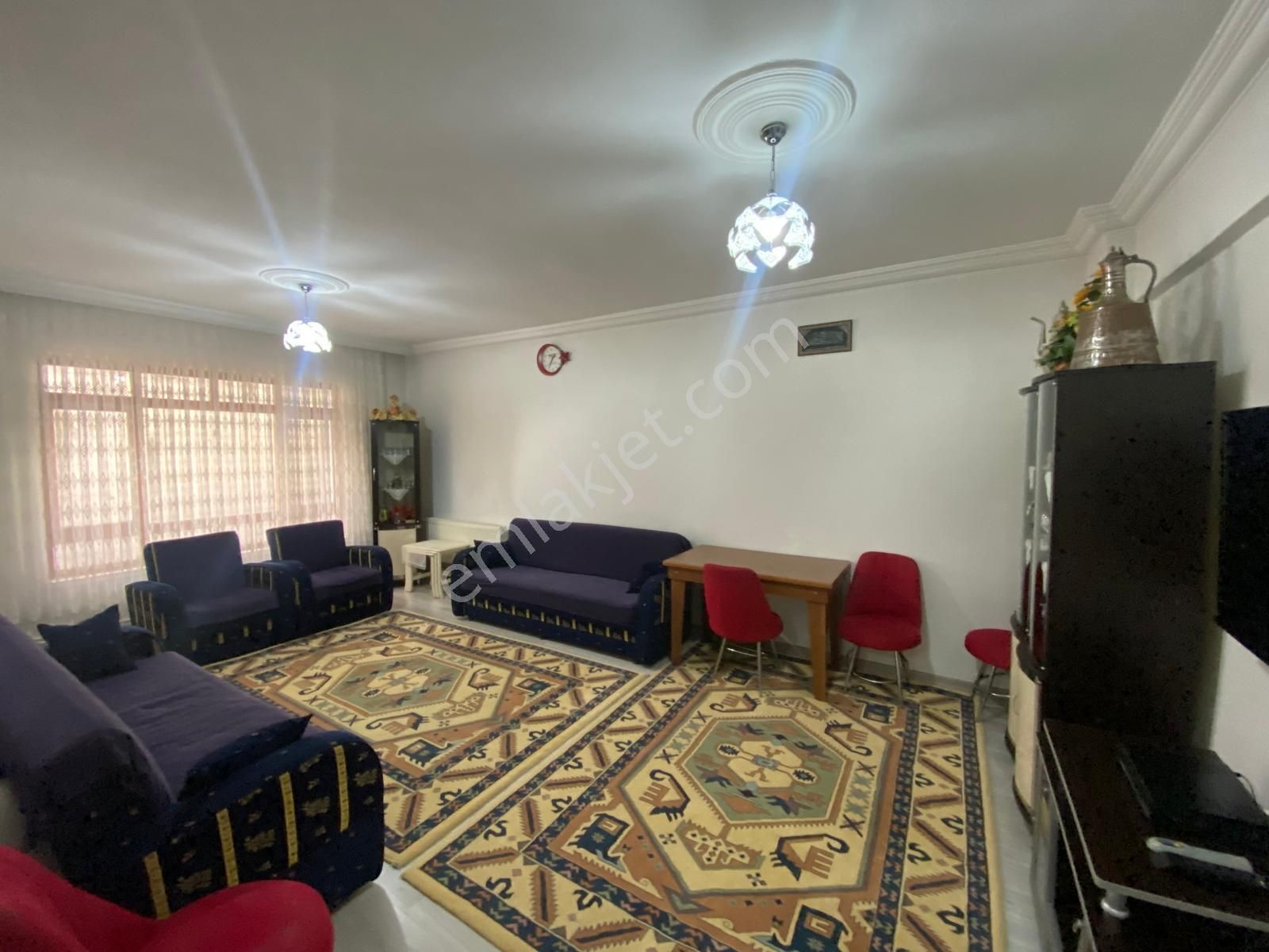 (992) Keçiören Aktepe Özyurt Caddede 3+1 Giriş Kat Daire