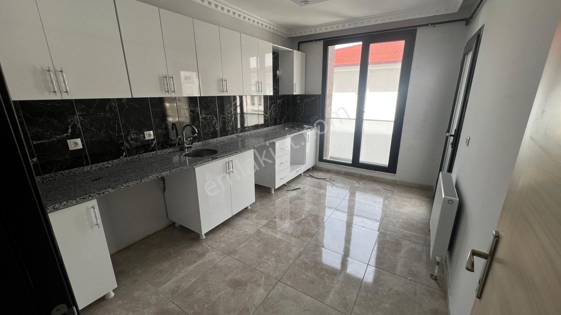 Çerkezköy İstasyon Mahallesi 125 M² Satılık 3+1 Daire