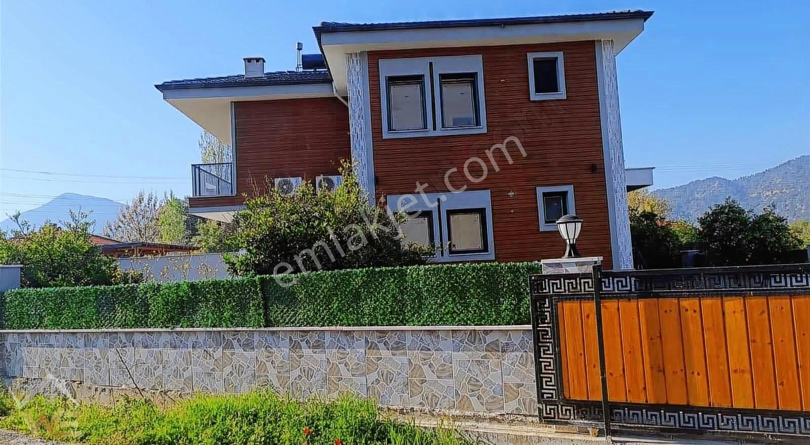 Köyceğiz Beyobası'nda 4+1 Satılık İkiz Villa