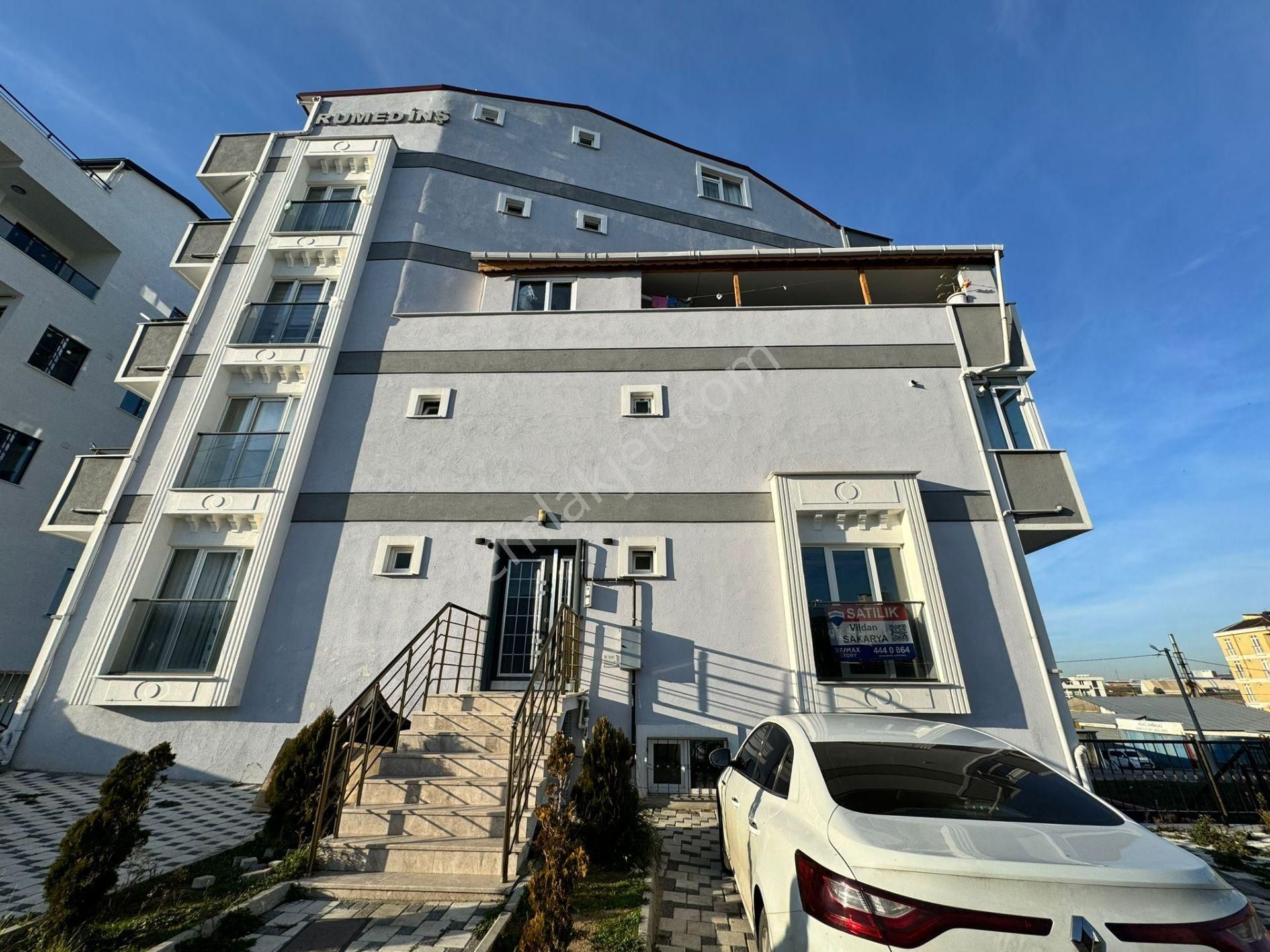 Çayırova Akse Mah Millet Bahçesi Karşısı 3+1 Ters Dubleks Daire