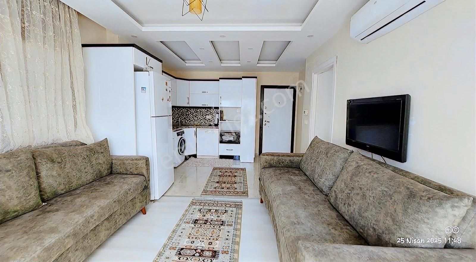 Gültepe'de Bulvara 1 Parsel Eşyalı Kiralık 1+1