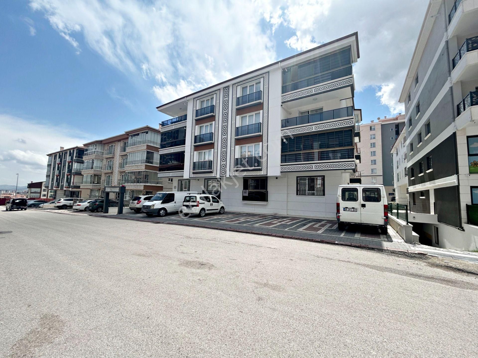 4+1 Kilerli E.banyolu Lüx Yapılı Merkezi Konumda Ferah Daire
