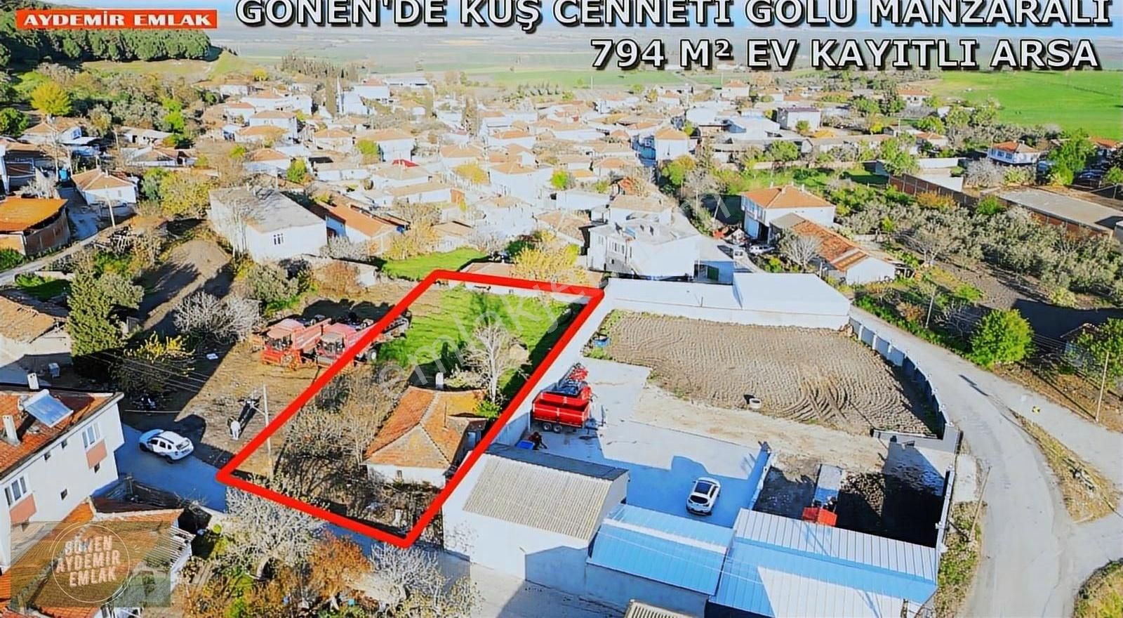 Göl Manzaralı 794m² İmarlı Arsa