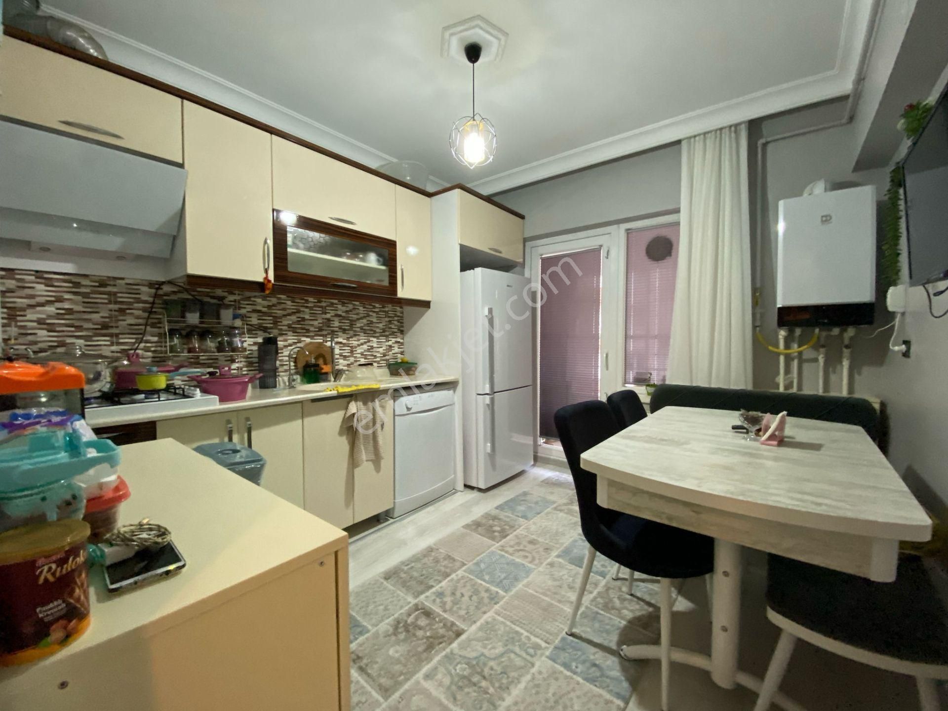 Ufuk Kılıç Emlaktan Çift Banyolu Kilerli Masrafsız 120m² Kaçırılmayacak 3+1 Daire