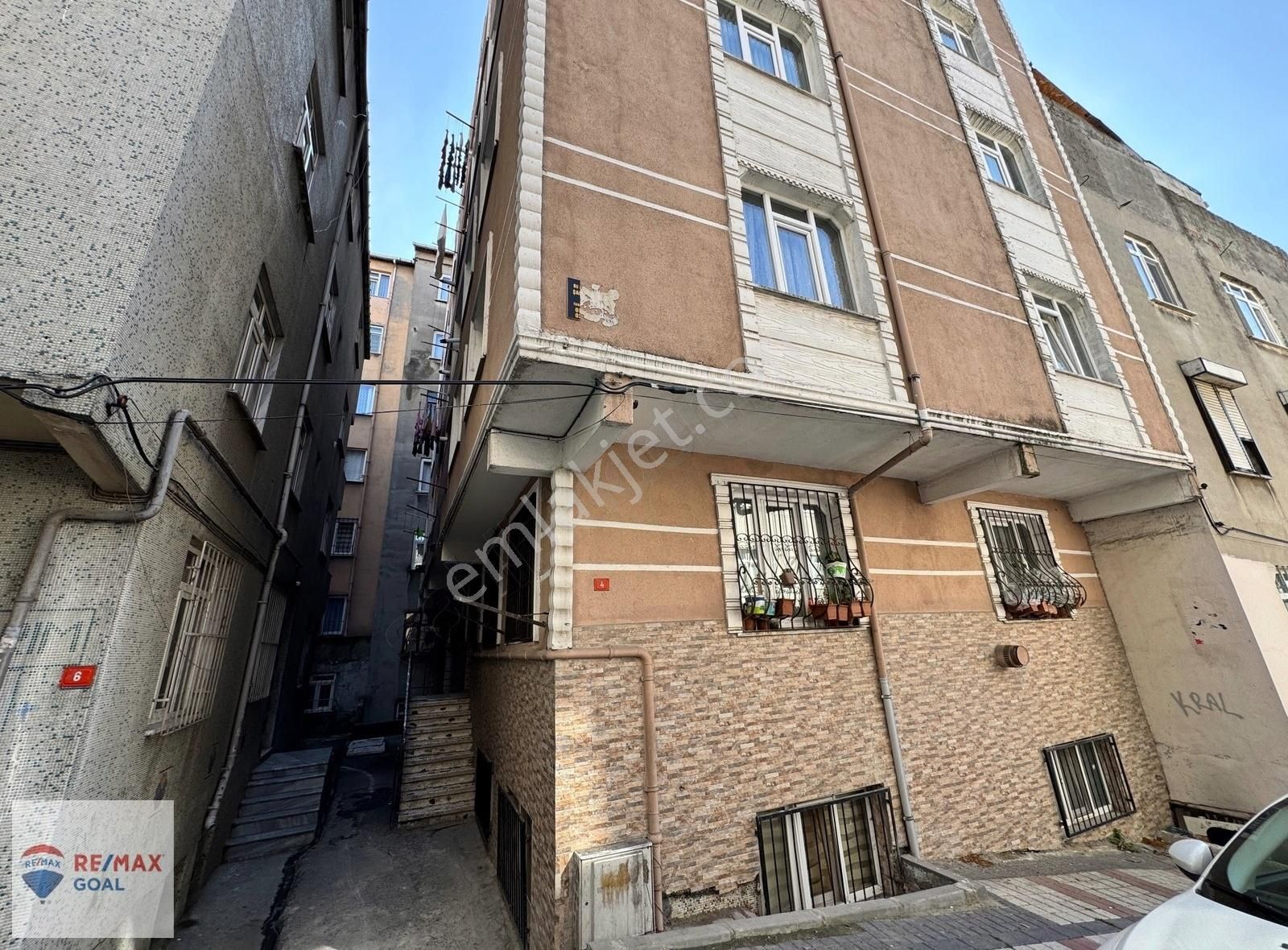 Bağcılar Yıldıztepe Mh Satılık Fırsat 1+1 Daire