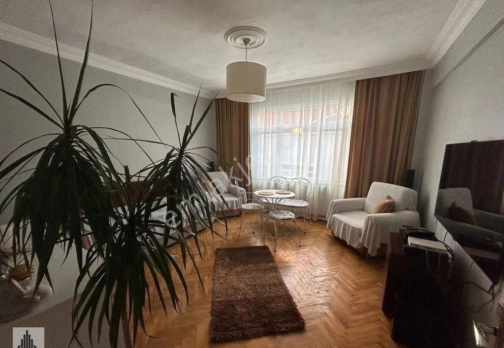 Doğan Dan Fatih Kocamustafapaşa Satılık Temiz Yapılı Daire