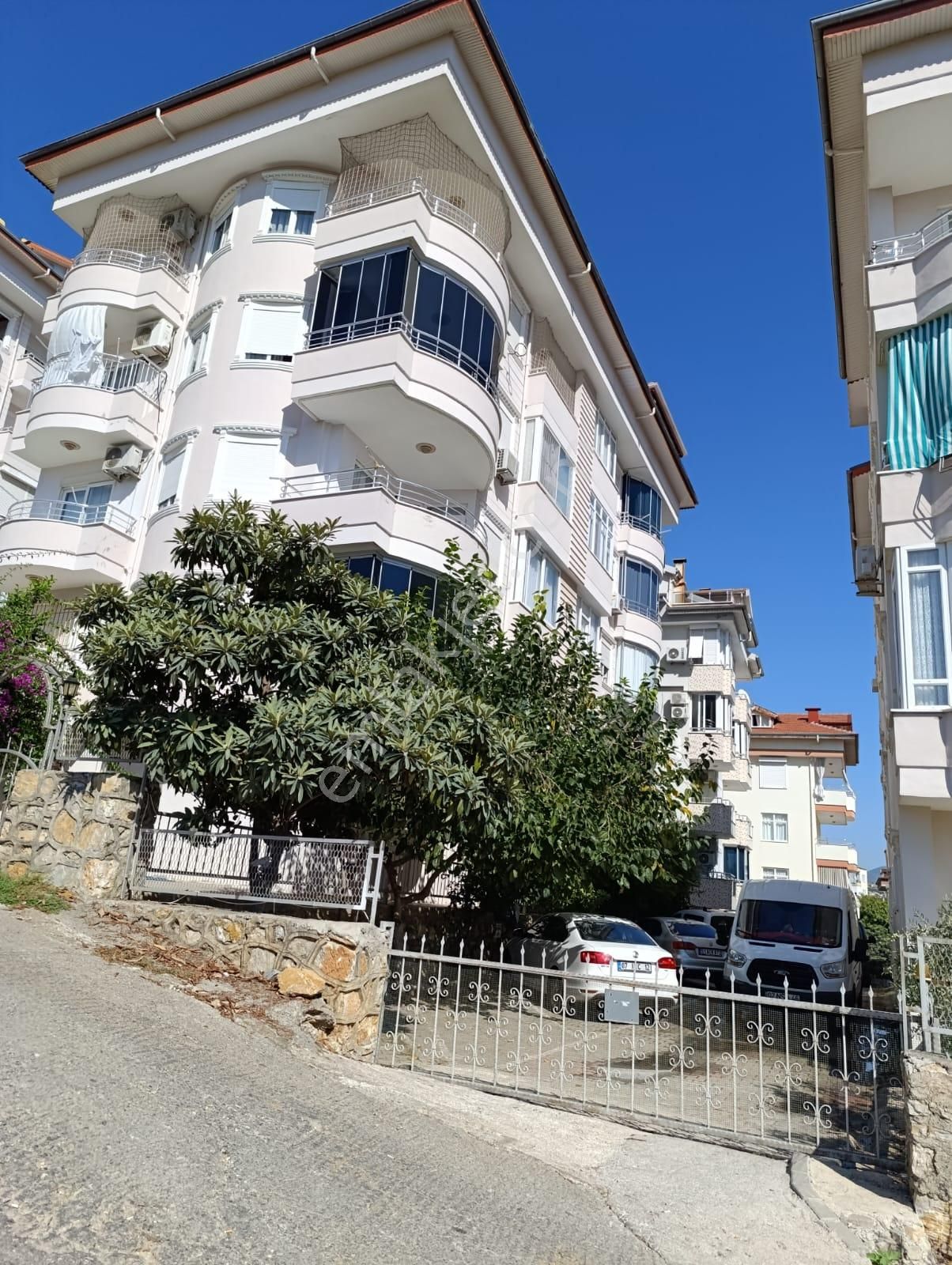 Alanya Sugözü Mahalesinde Satılık Dubleks 4+1 Daire
