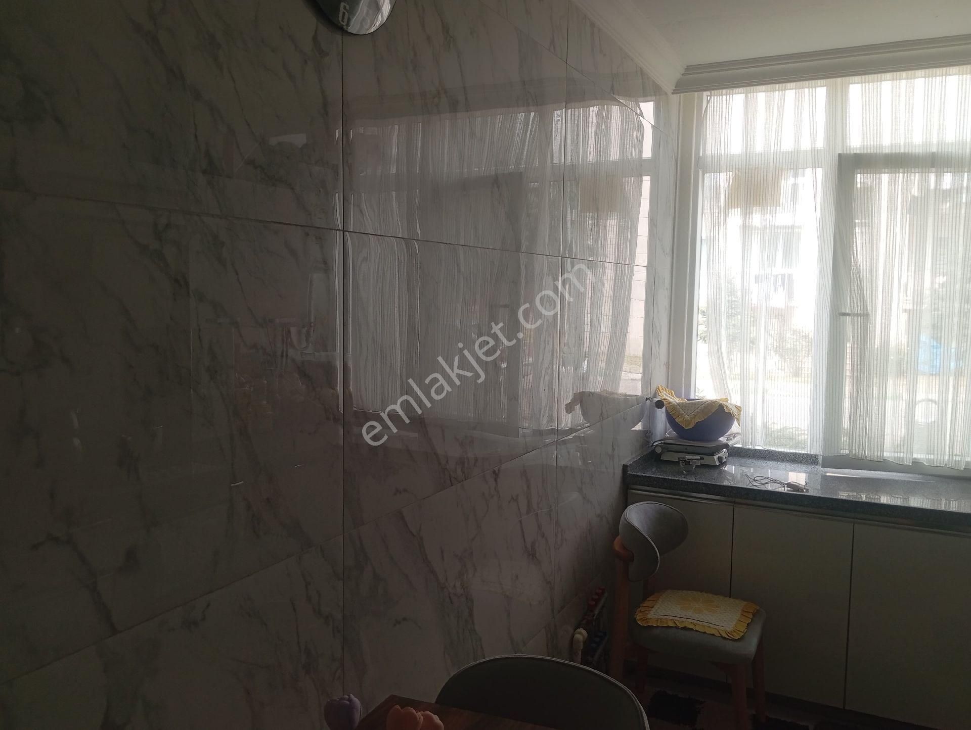 İnegöl Toki 2. Etapta Satılık Daire 2+1 İçi Yenilenmiş - Görsel 10