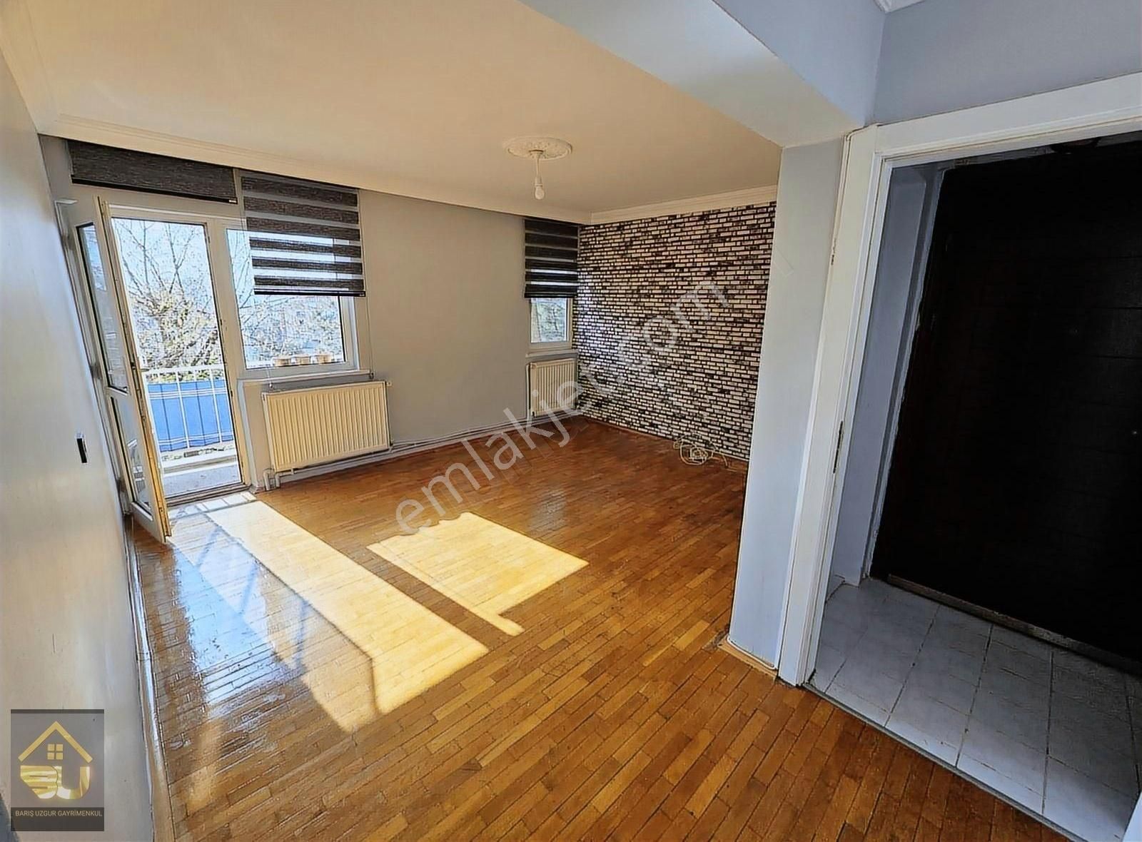 Yıldızevler Mahallesinde Yüksek Giriş Yapılı 2+1 Kiralık Daire