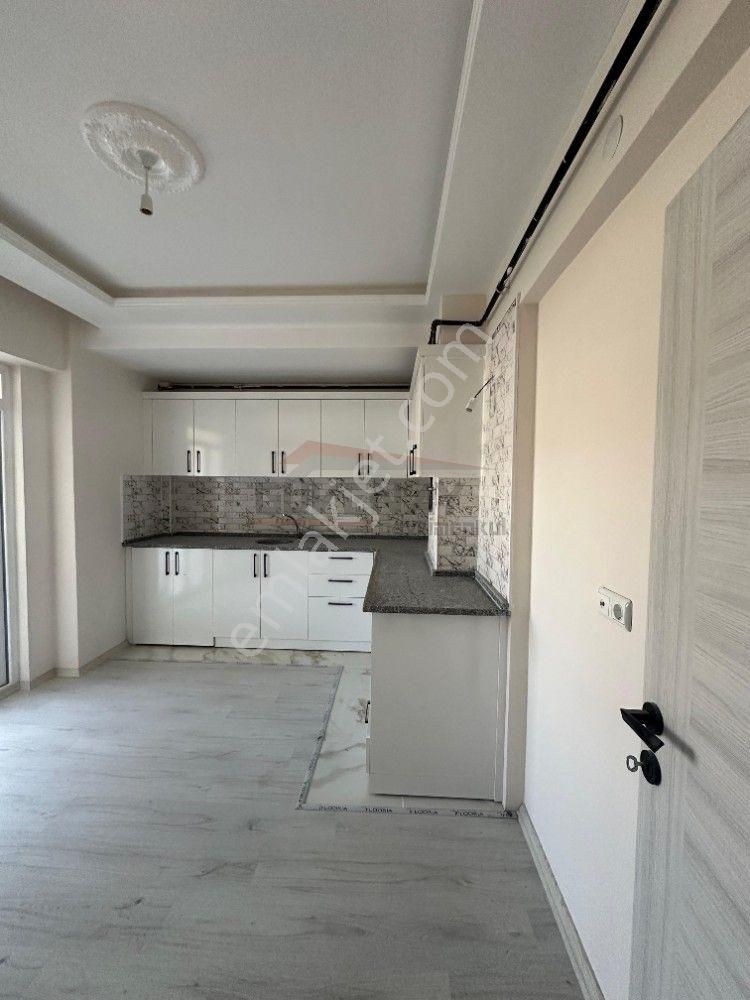 Güvenay - Çorum Bayat Gediği Mevkii 3+1 Satılık Daire