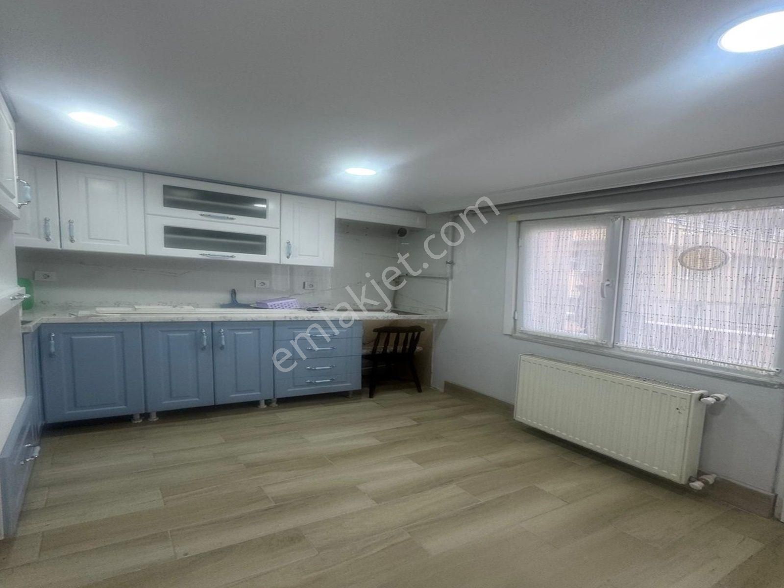 Turgut Özal'da Dev M2 3+1 Teraslı Metrobüse 2 Dk.yürüme Mesafesi