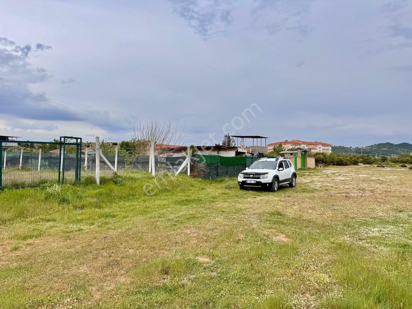 Manisa Osmancalı 400 M2 Arsa , Telle Çevrili