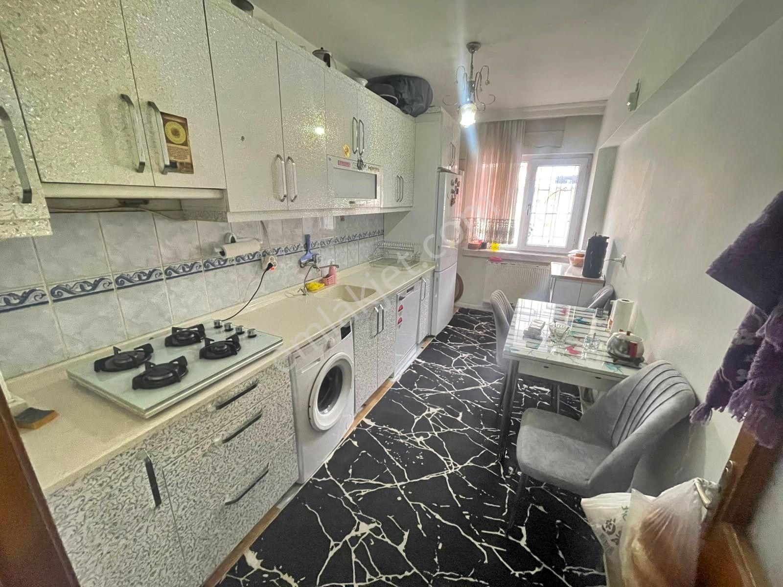 Relaxtan Ana Cadde Üstü Giriş Kat Bağımsız Balkonlu Ön Cephe 3+1