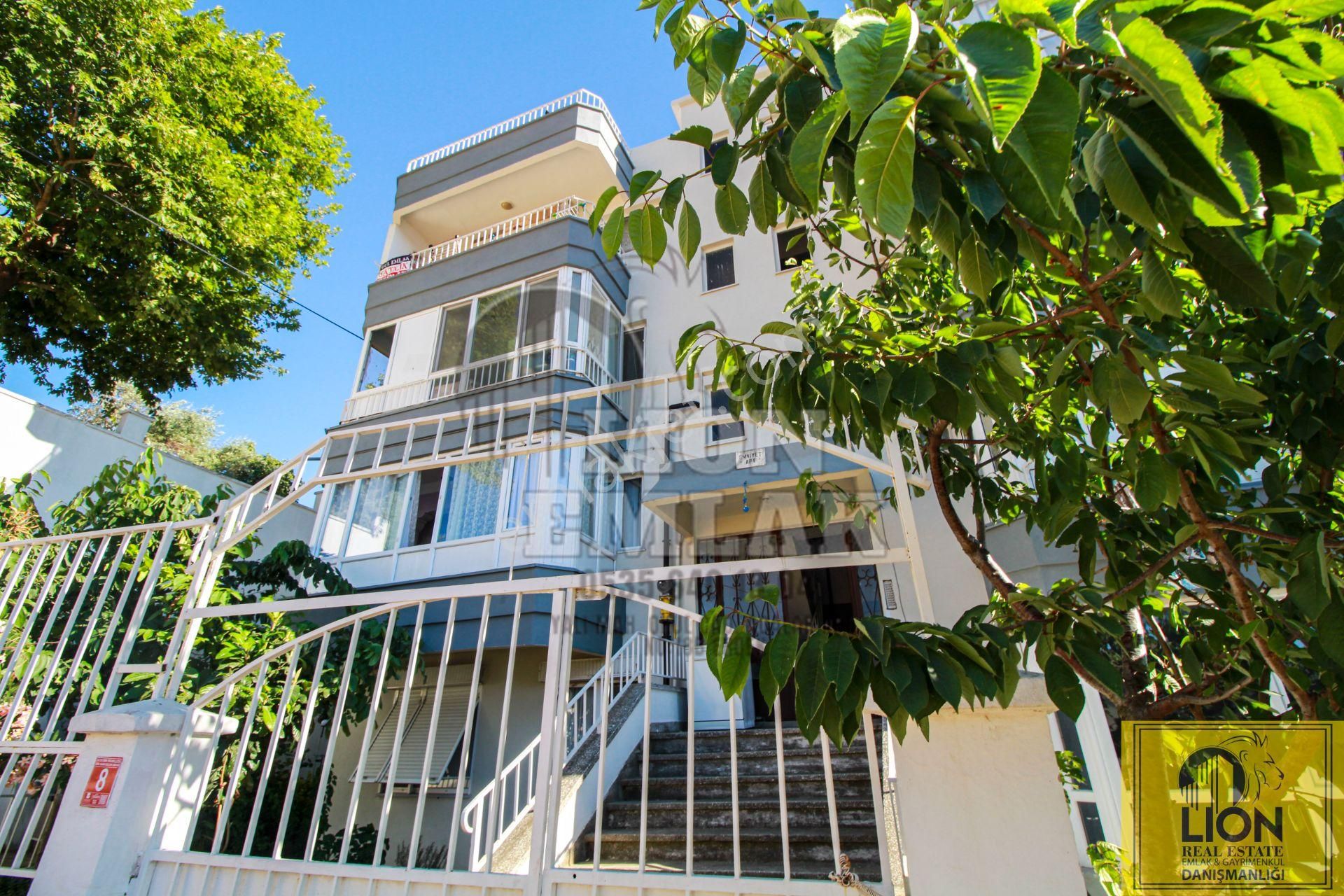 Erdek Atatürk Mahallesinde 2+1 85 M² Deniz Manzaralı Satılık Daire