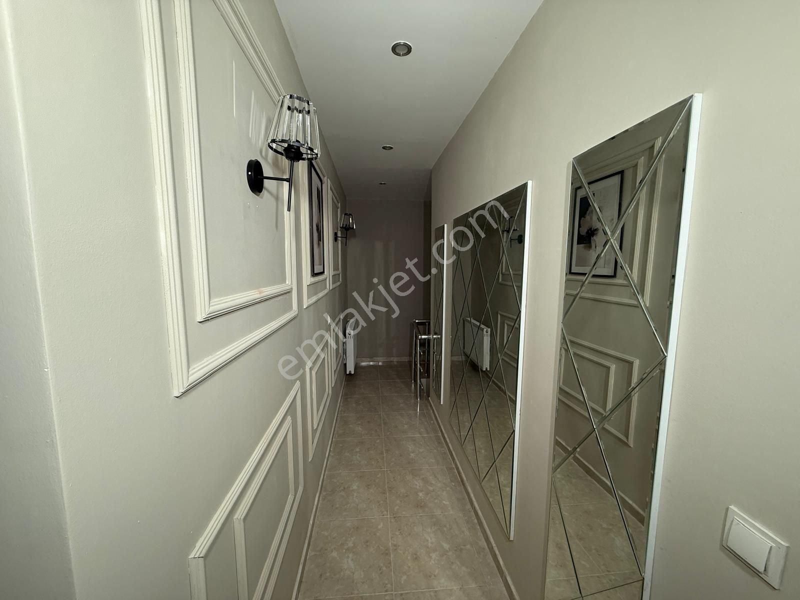 Halk Caddesi Altında Sıfır Ayarında Geniş Dubleks 2+1 Daire