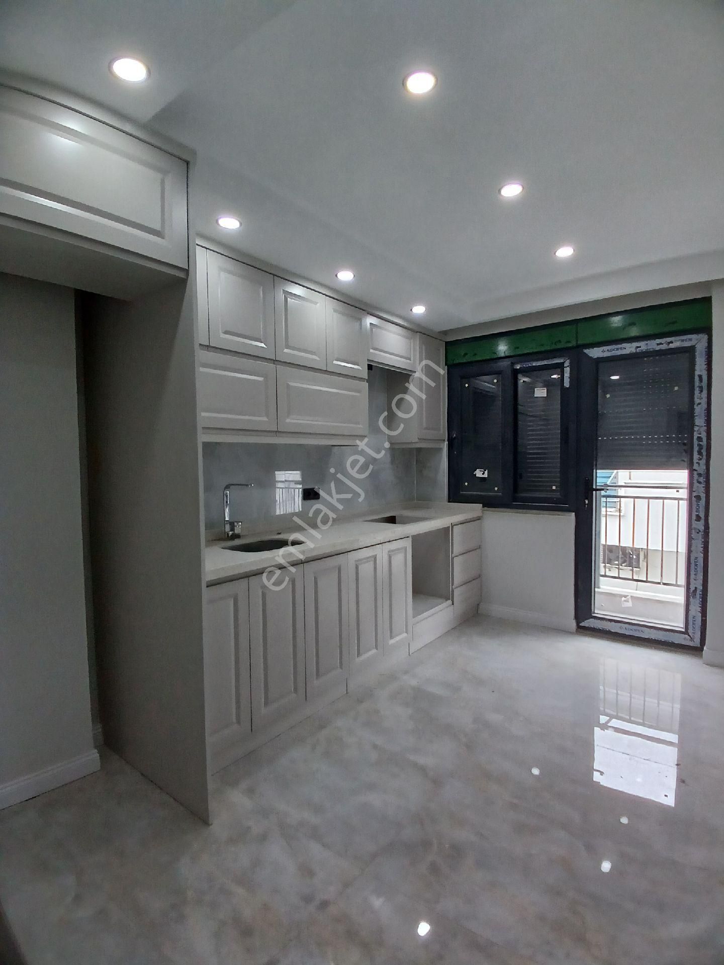Manavgat Çamlık'ta Köşebaşı 4+1 Dubleks Daire