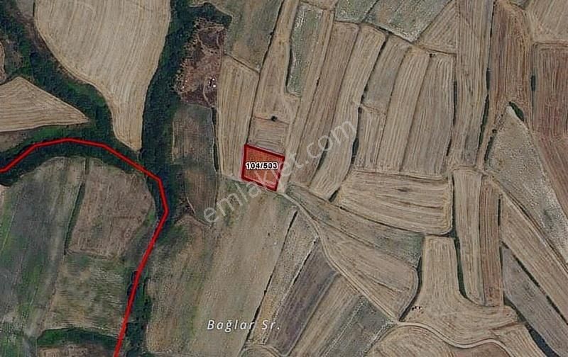 Kaçmaz Bu Fiyat ! Yatırımlık ! Karlı Da 325m2 Tarladan Hisse !
