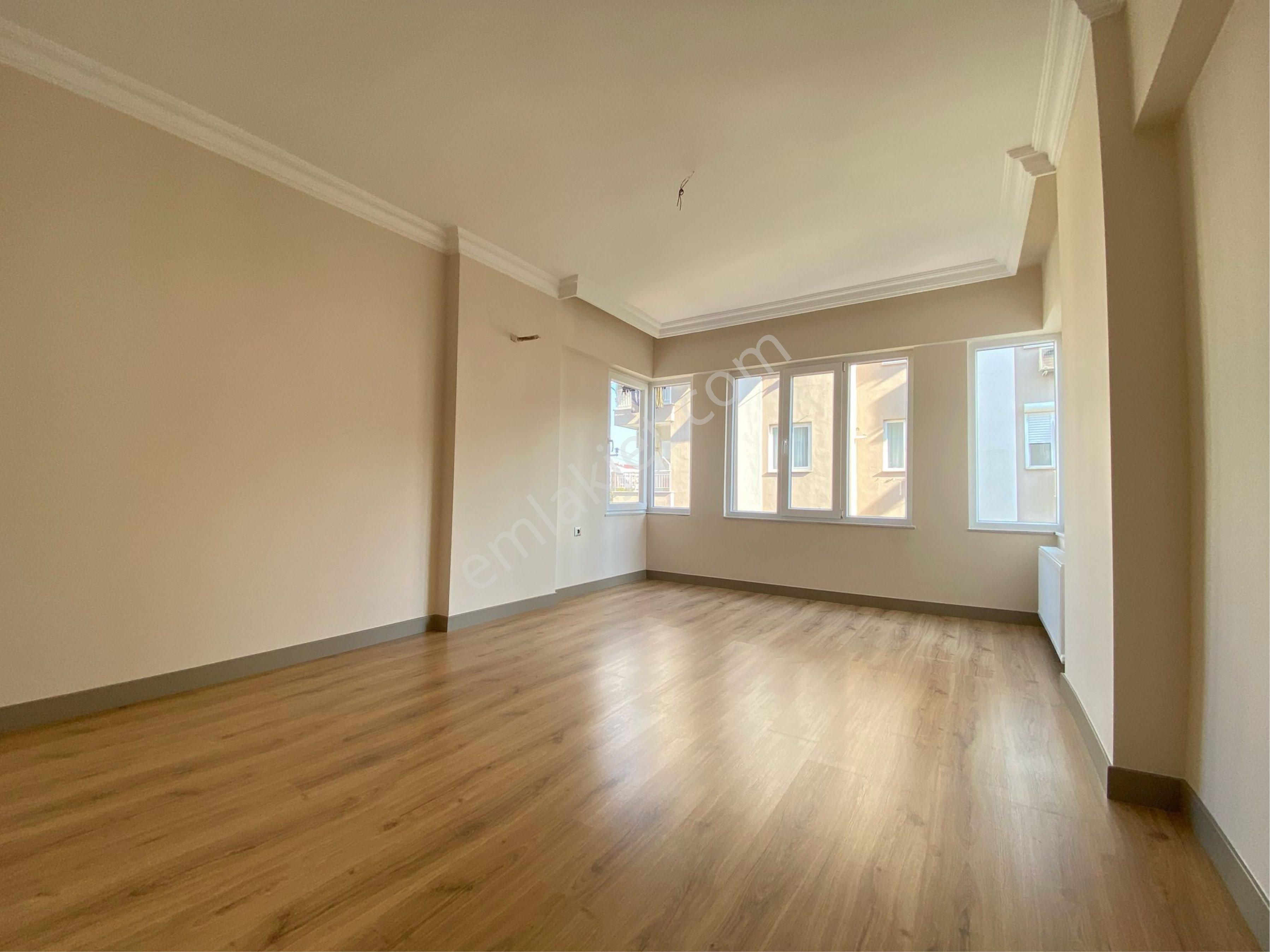 Limanda 3 + 1 Çok Geniş Bir Daire Tam Bakımlı Doğal Gazlı - Görsel 14