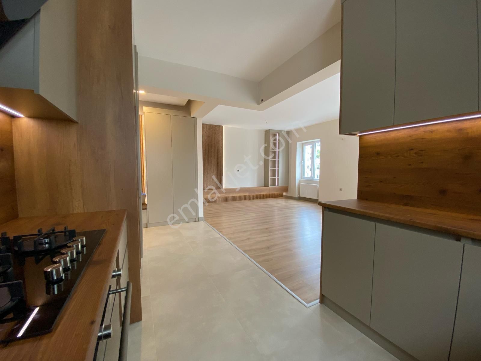 Limanda 3 + 1 Çok Geniş Bir Daire Tam Bakımlı Doğal Gazlı - Görsel 27