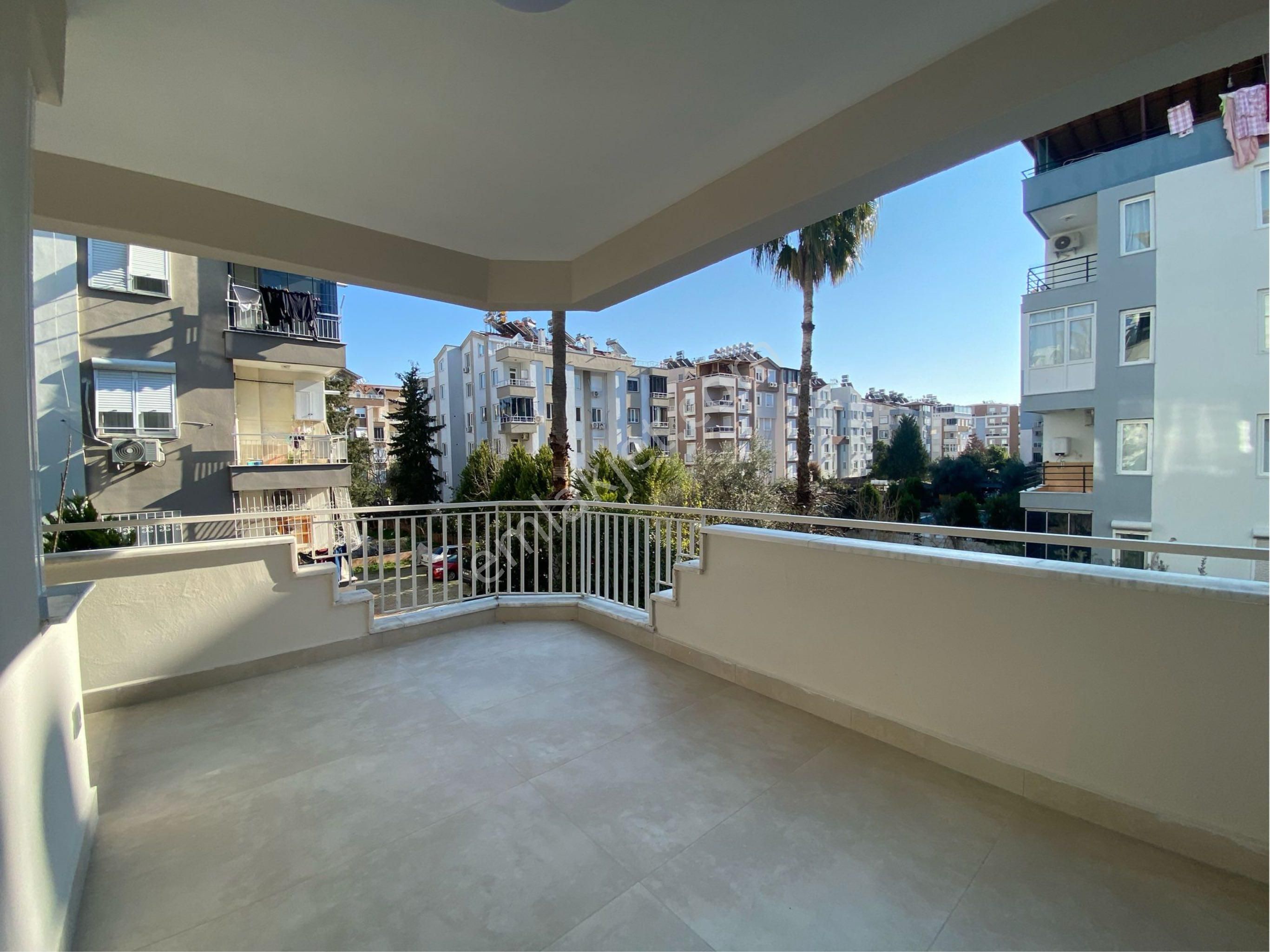 Limanda 3 + 1 Çok Geniş Bir Daire Tam Bakımlı Doğal Gazlı - Görsel 21