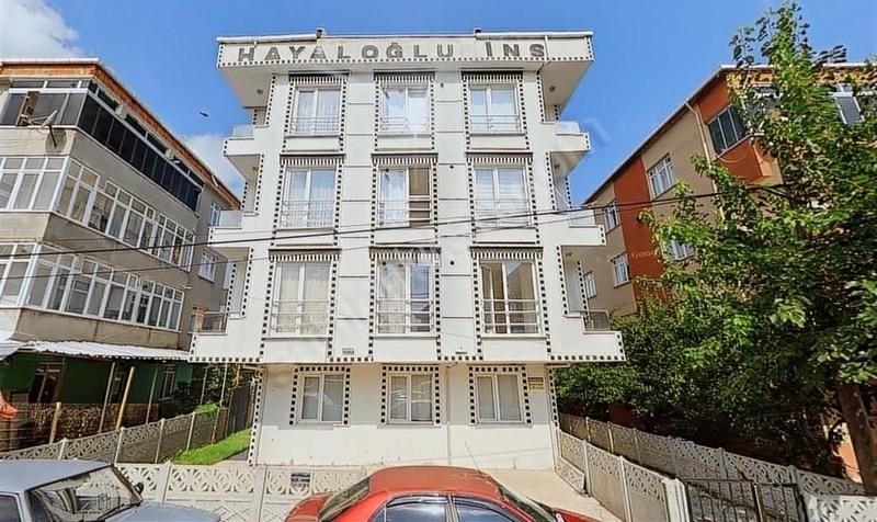 Muhteşem Konumda 2+1 75 M2 Ön Cephe Ara Kat İskanlı Acil Satılık