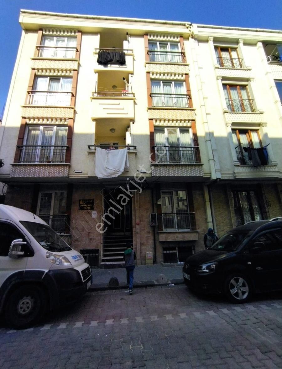 İhtiyactan Ötürü Kelepir Acil Satılık 2+1 Balkonlu Geniş Daire