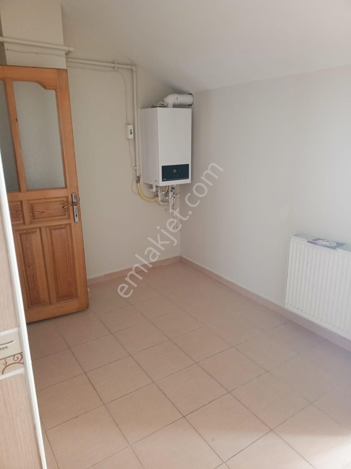 Karşıyaka Da Kiralık Doğalgazlı Daire