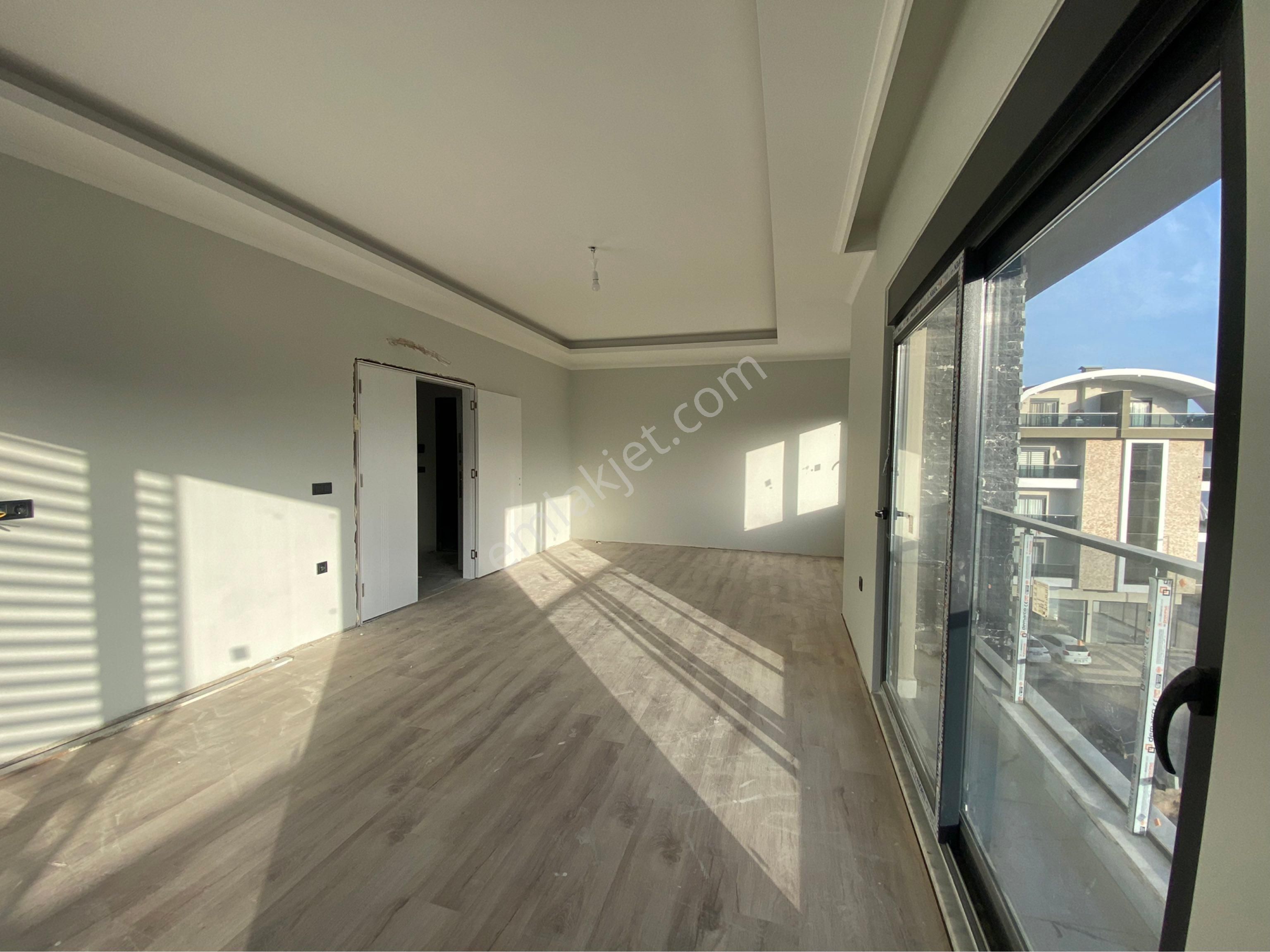 Alanya Oba Çarşambada Satılık 4+1 Duplesk