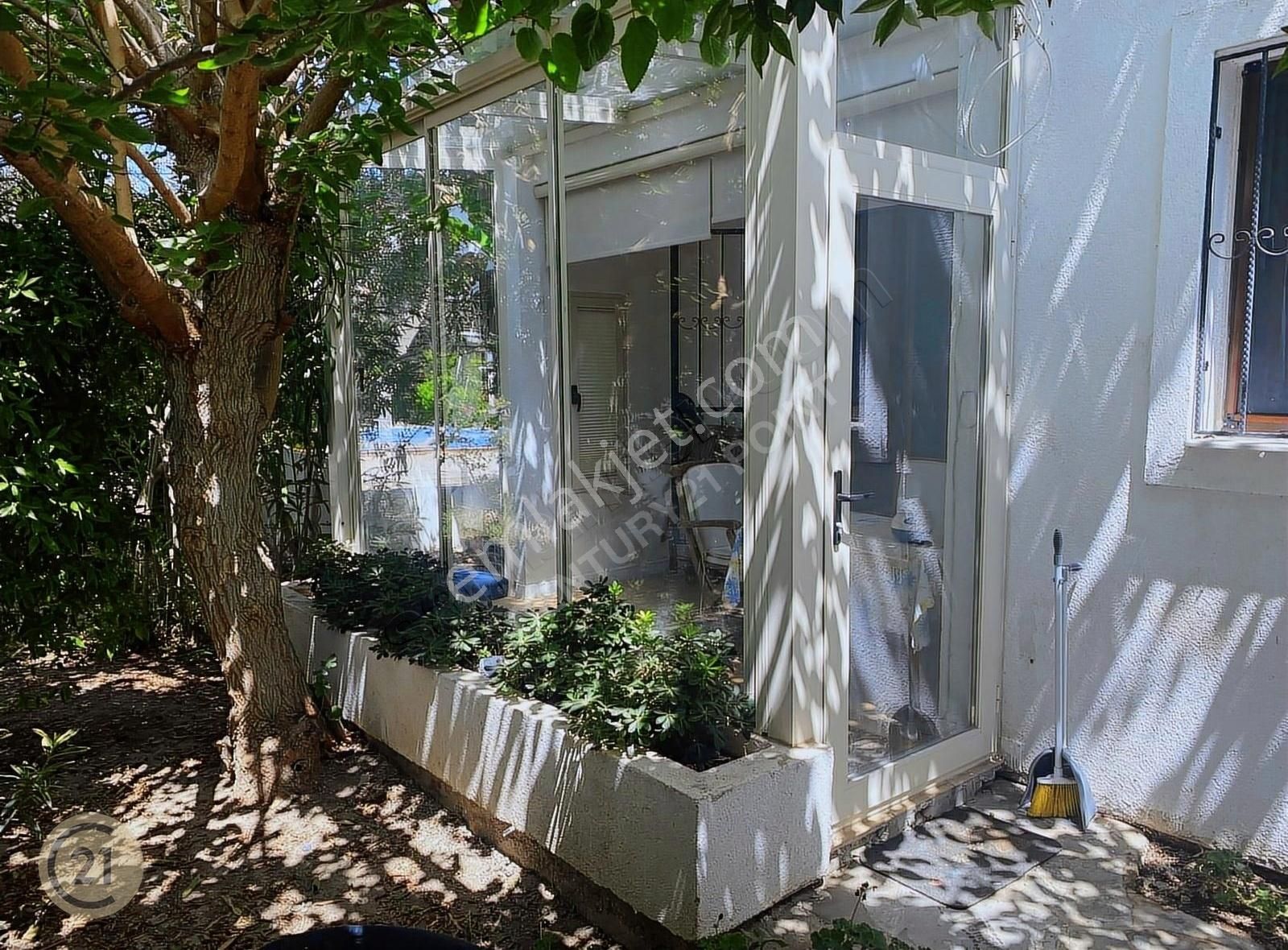 Century21 Den Marina Arkası Kiralık Bahçe Katı...