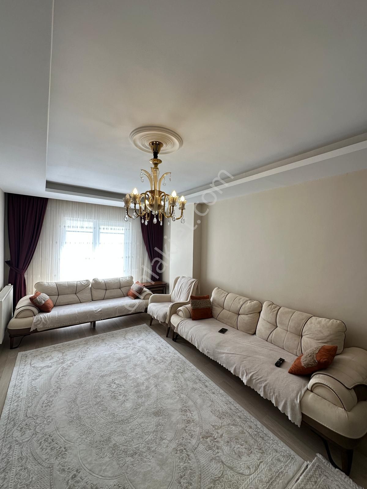 Alipaşa Mahallesinde Güzel Konumda Satılık 2+1 Daire