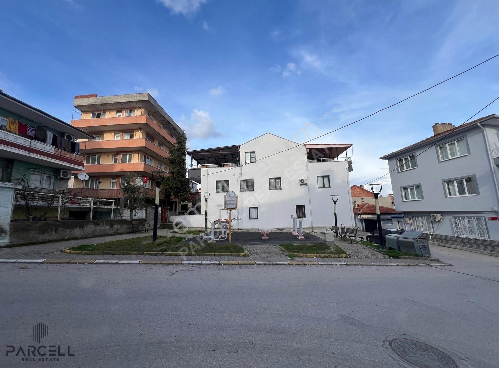 Balıkesir Karesi 1.sakarya Mah.mükemmel Konumlu Satılık Dubleks
