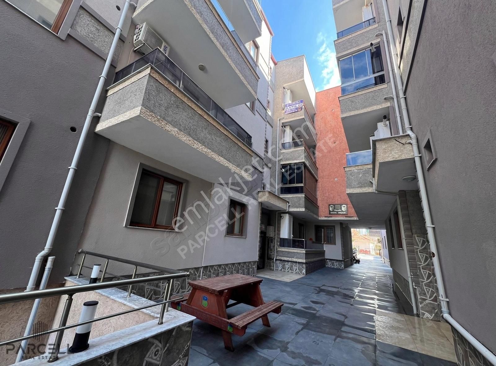 Balıkesir Bigadiç Kuyu Mah.merkezi Konum Satılık Geniş 3+1 Daire
