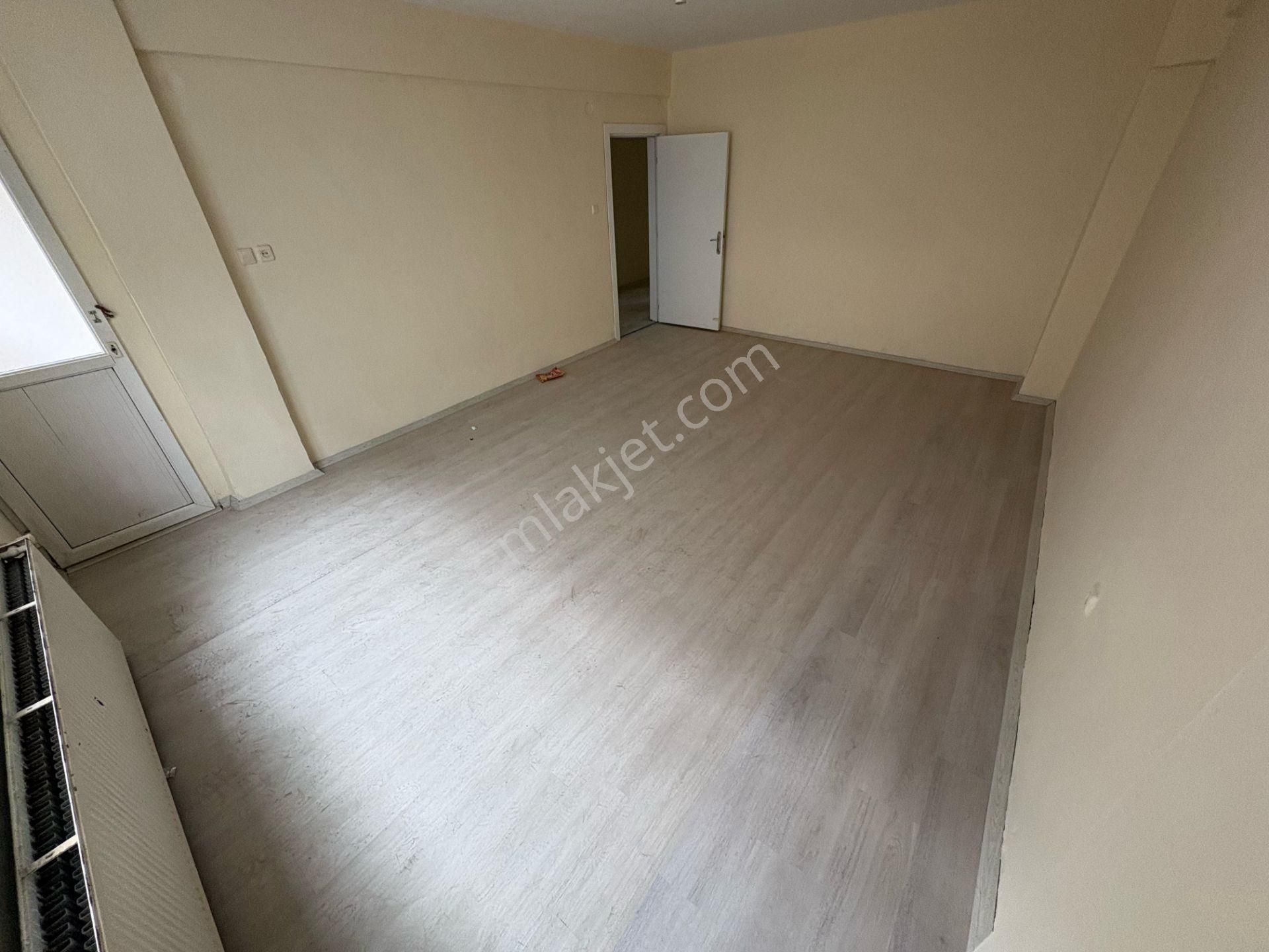 Sultançifliği Mah 2+1 120m2 1.kat
