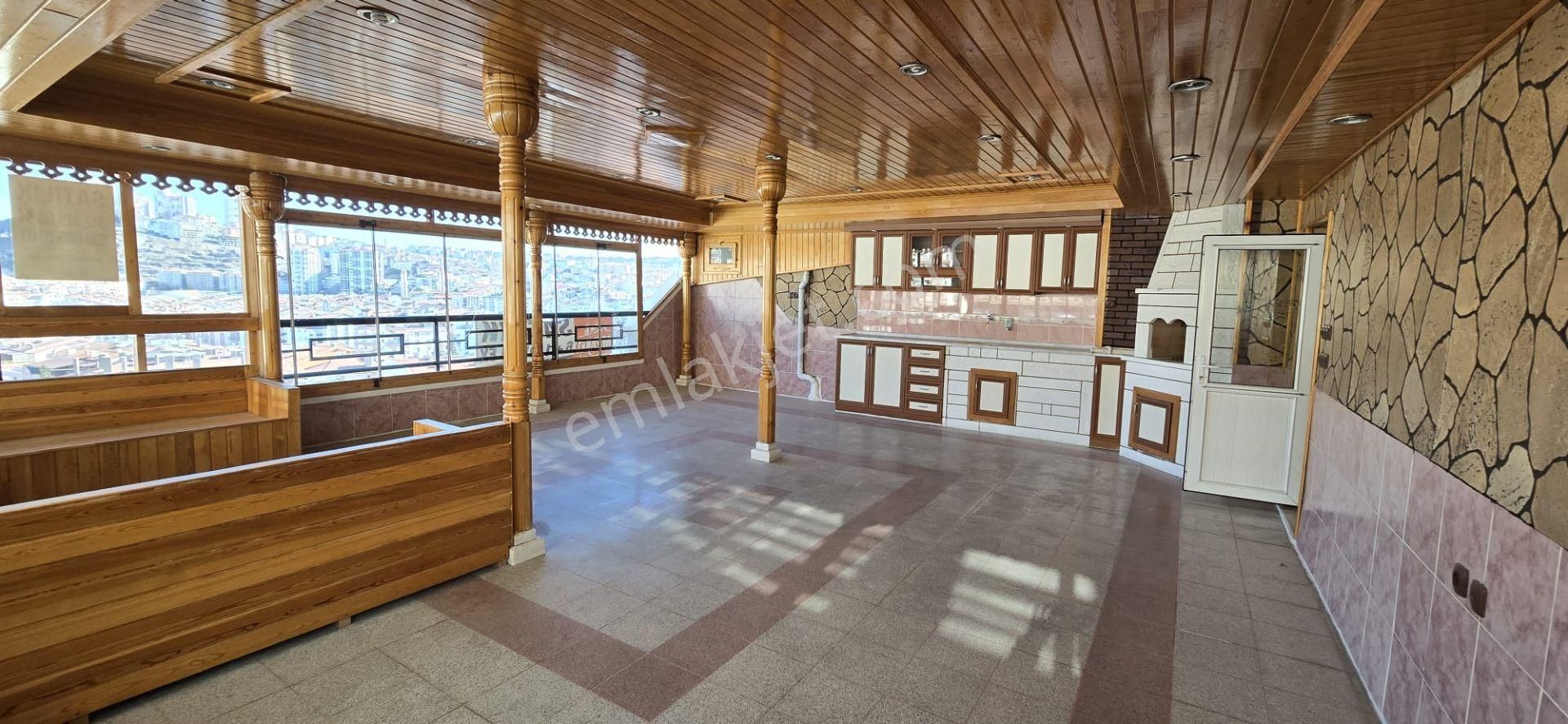 Bahçelerüstü Mah 5+1 Dublexs İçi Yapılı 250 M2 Kapalı Teraslı