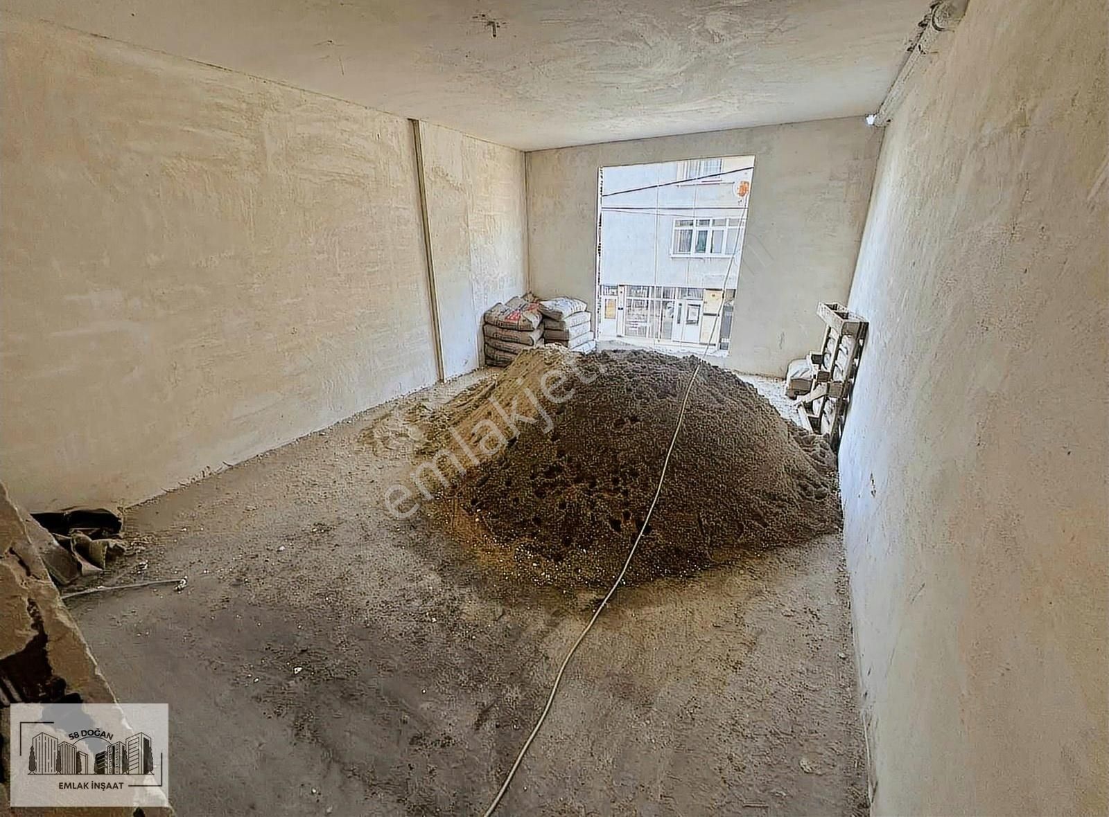 Sultanbeyli Ahmet Yesevi Mahallesi Ebeveyn Banyolu Satılık Daire
