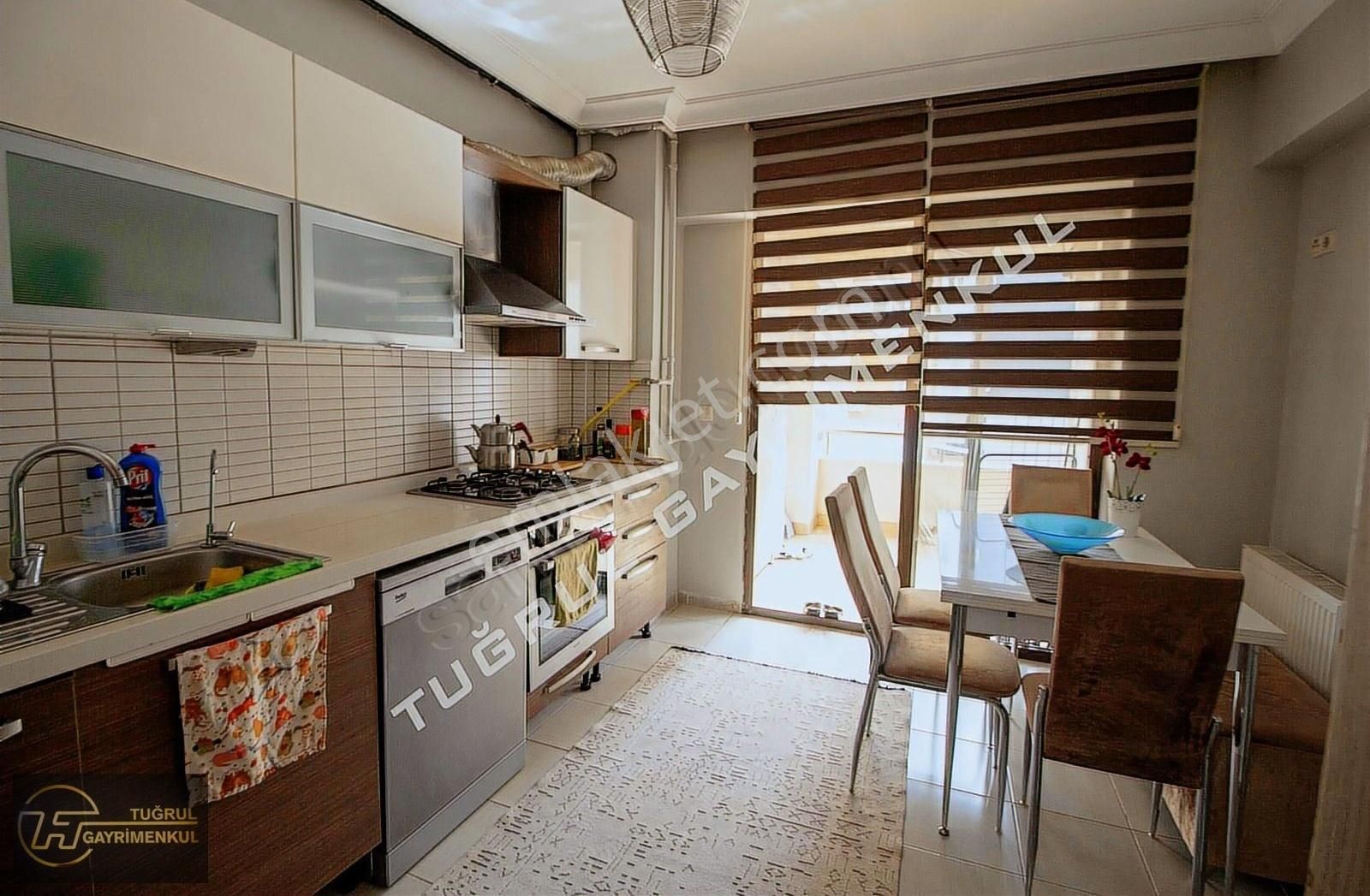 Tuna Caddesine Cephe 3+1 160m2 Asansörlü