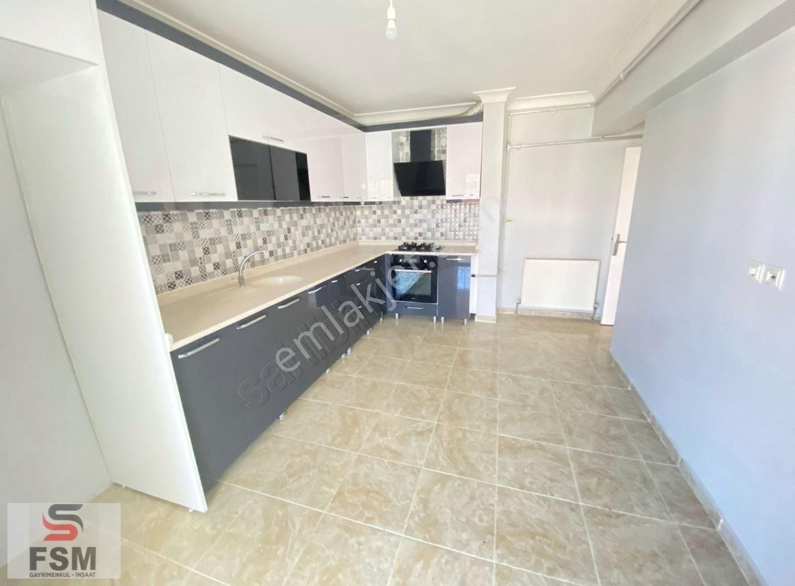 Fsm Den 3+1 Son Kat Ön Cephe Park Manzaralı Masrafsız Daire