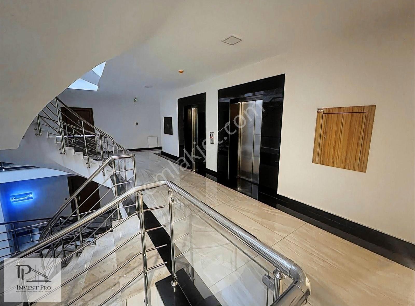 İnvestpro'dan 1+1 Paradıse Rezidans Da Ferah Kiralık Ofis 70m2