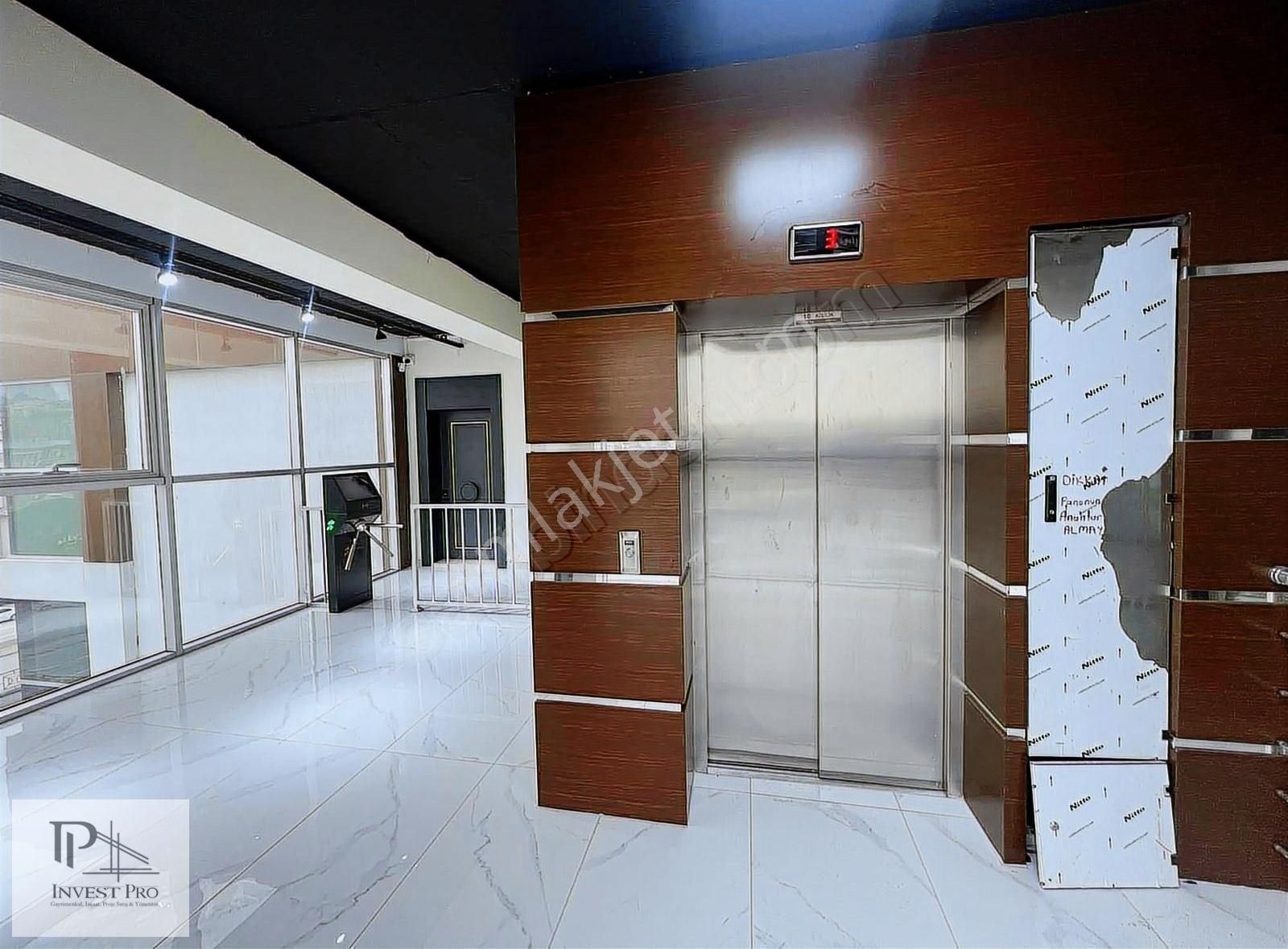 İnvestpro'dan Cadde Üzeri Kiralık Dükkan