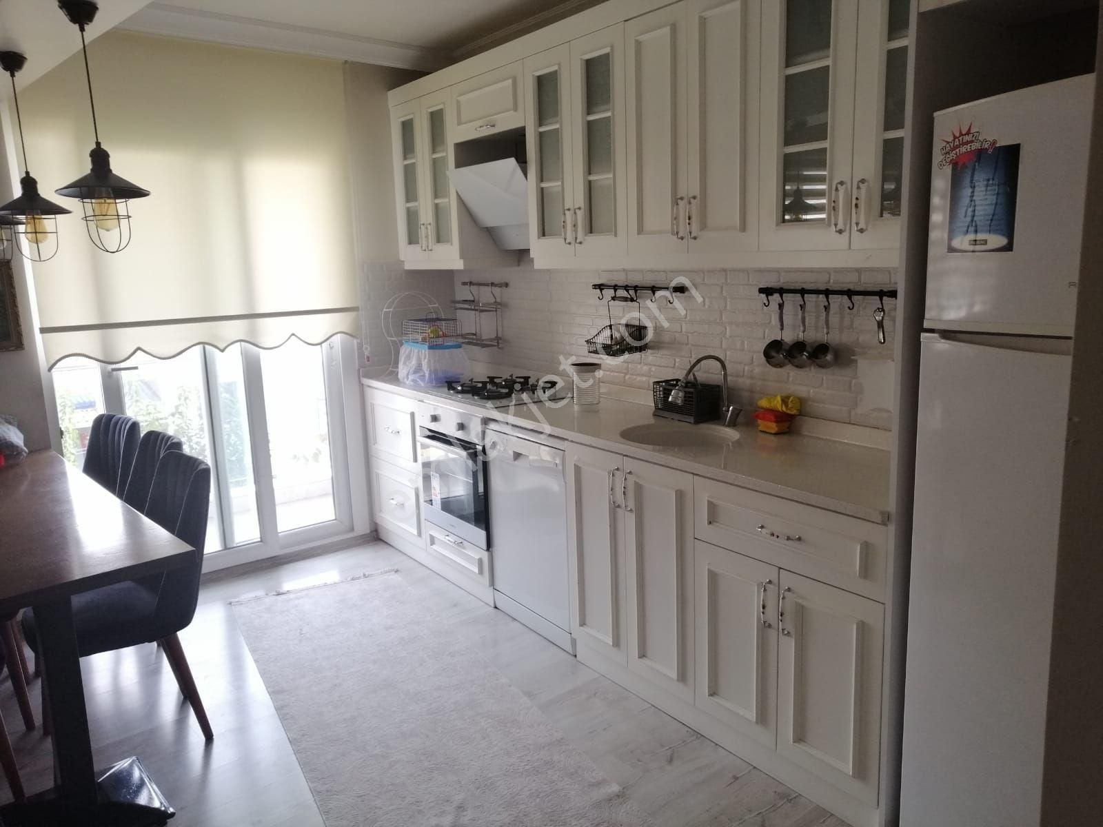 Satılık 3 Katlı Binatapualan 105 M2 (3 Kat Toplamı 315 M2)