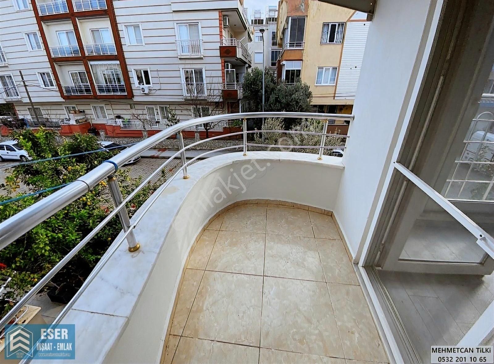 Cumartesi Pazarı Yanında Güney Ve Yol Cepheli 2+1 Arakat Daire