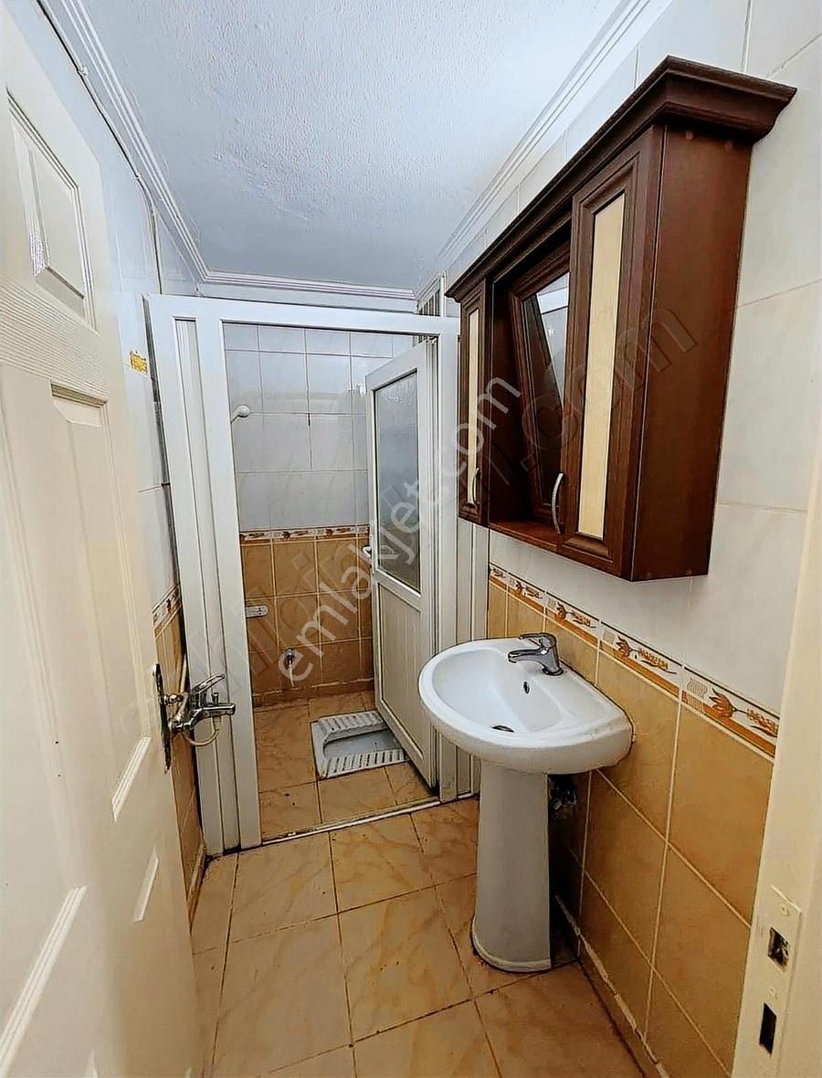 Karaköprü Otoğar Aşağısında Satılık 1+0 Düz Giriş Daire