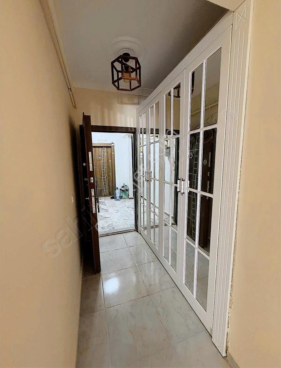 4 Odalı Kiralık Geniş Daire Çözüm Emlak'ta