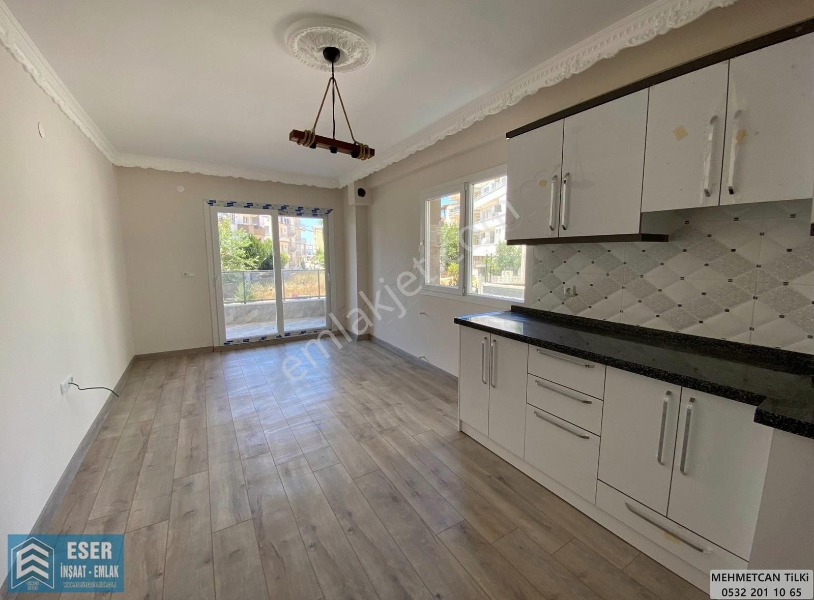 Didim Merkezde Satılık Geniş Balkonlu Önü Açık Sıfır 2+1 Daire