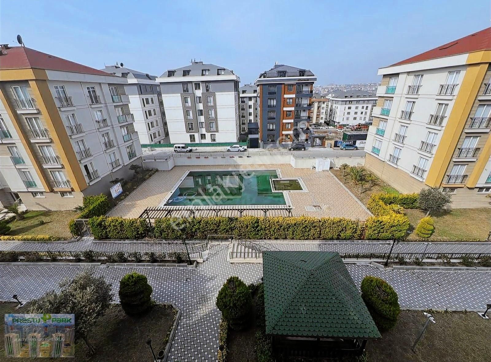 Beylikdüzü Şehri Beyaz 1 Sitesinde Full Eşyalı 3+1 Kiralık