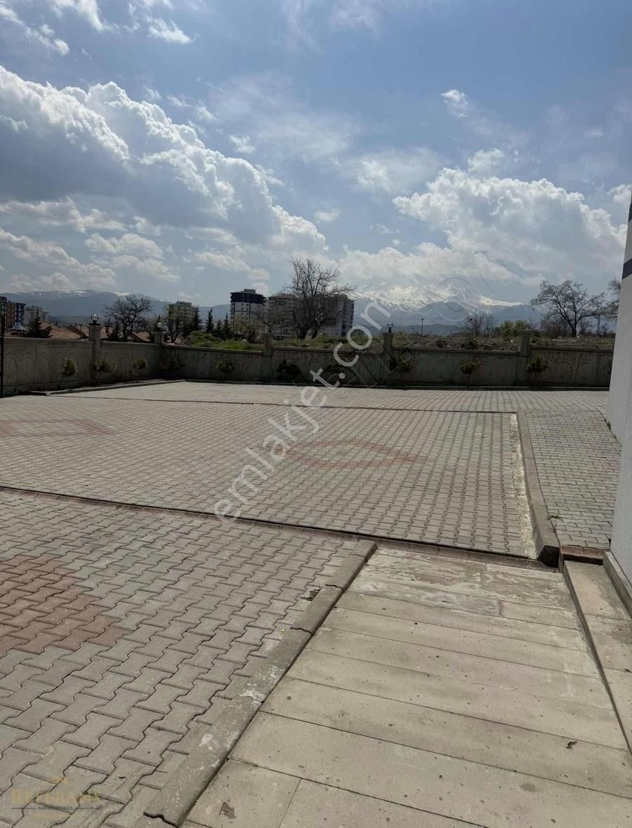 Kazım Karabekir Mah Giyinme Odalı Lüx Çift Banyo 3+1daireler