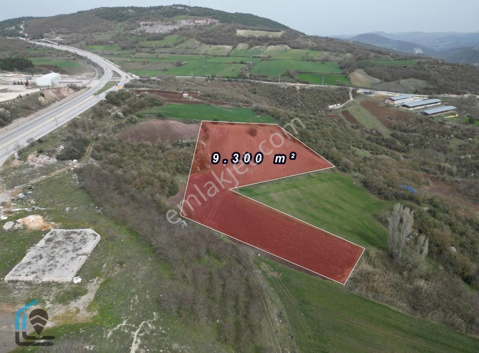 Sındırgı Akçakısrak Mah İzmir Yoluna Yakın Satılık 9.300 M Tarla